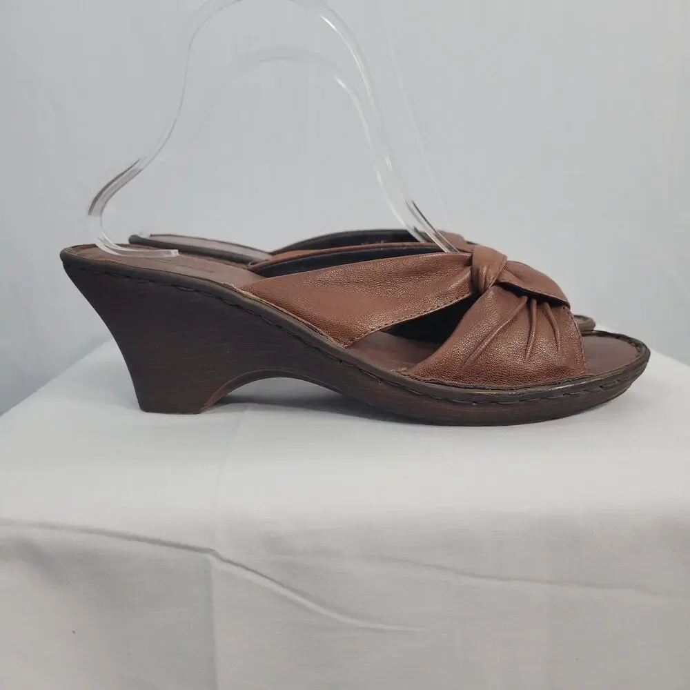 Clarks Leather Knotted Stacked Heel Slip-on Sandals size 9B Brown Boho Hippie